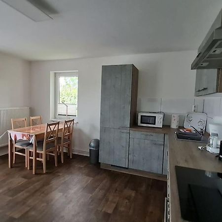 Komfortabele Ferienwohnung In Ruhiger Lage Sassnitz Luaran gambar