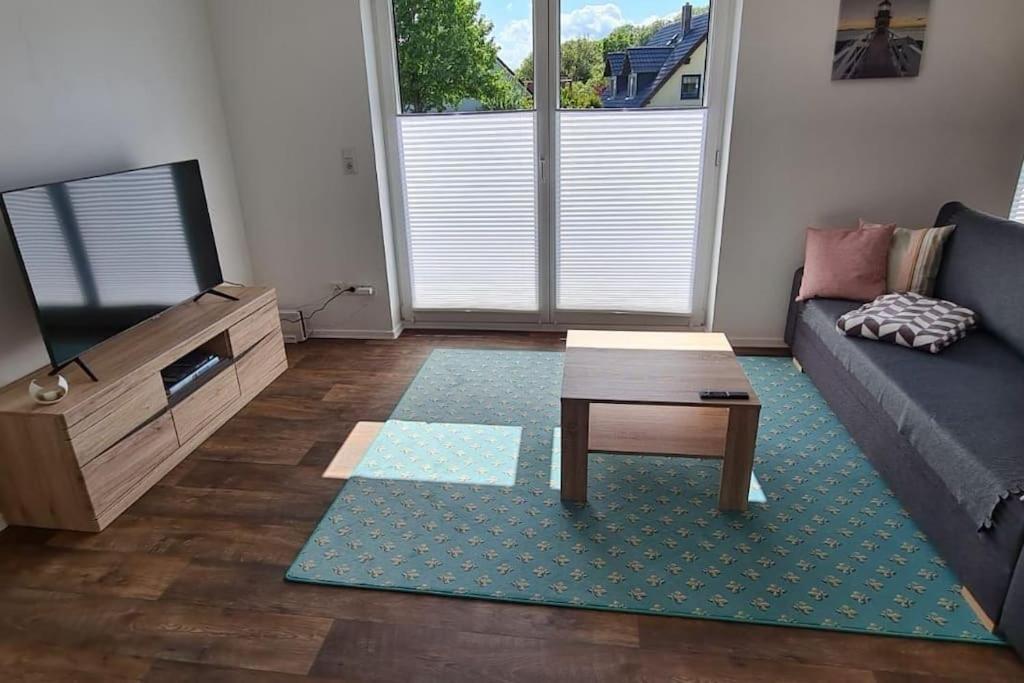Komfortabele Ferienwohnung In Ruhiger Lage Sassnitz Luaran gambar